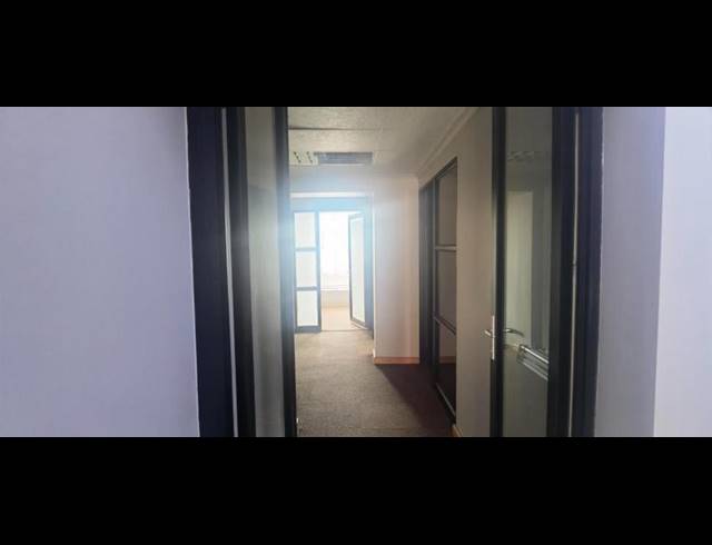 BUSINESS PROPERTY TO RENT IN ERASMUSKLOOF